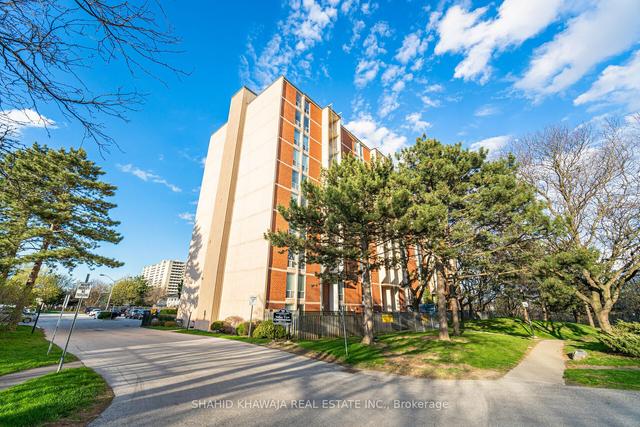 1004 - 75 Glenburn Crt, Condo with 3 bedrooms, 1 bathrooms and 2 parking in Hamilton ON | Image 26
