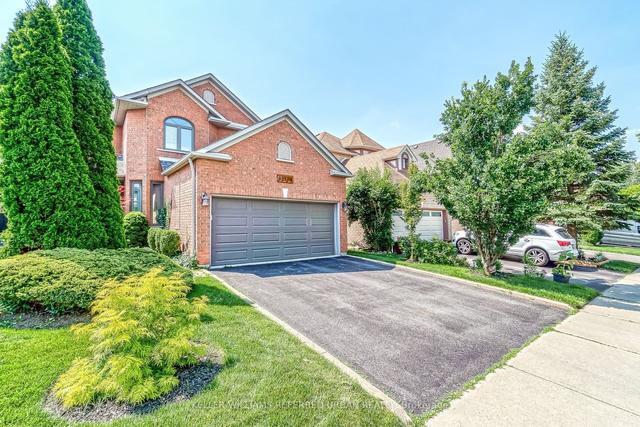 117 Copley St, House detached with 4 bedrooms, 4 bathrooms and 4 parking in Pickering ON | Image 1
