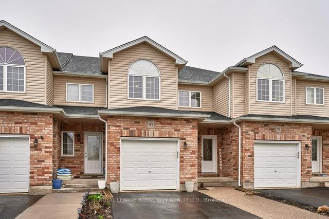 93 Mussen St, House attached with 3 bedrooms, 3 bathrooms and 3 parking in Guelph ON | Image 12