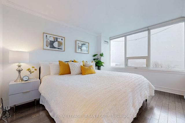 601 - 55 Skymark Dr, Condo with 2 bedrooms, 2 bathrooms and 1 parking in Toronto ON | Image 2