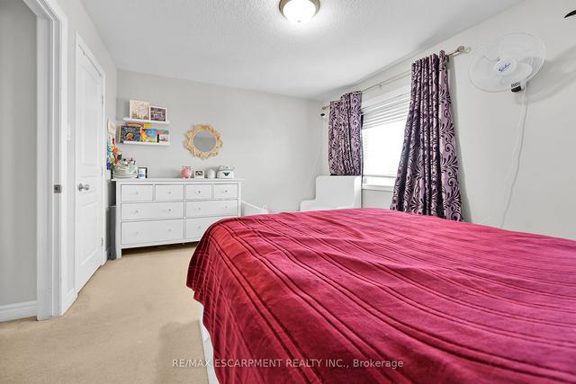 43 Viking Dr, House attached with 2 bedrooms, 2 bathrooms and 3 parking in Hamilton ON | Image 14