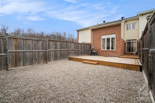 6084 North Bluff Drive, Townhouse with 2 bedrooms, 3 bathrooms and 3 parking in Ottawa ON | Image 29