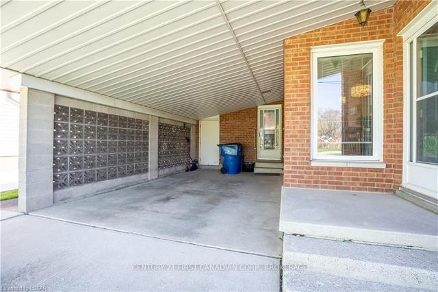 24 David St, House detached with 4 bedrooms, 2 bathrooms and 3 parking in Chatham Kent ON | Image 19
