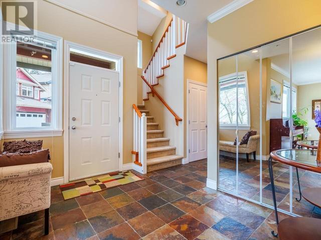 18 - 1705 Parkway Boulevard, House detached with 5 bedrooms, 4 bathrooms and 4 parking in Coquitlam BC | Image 13