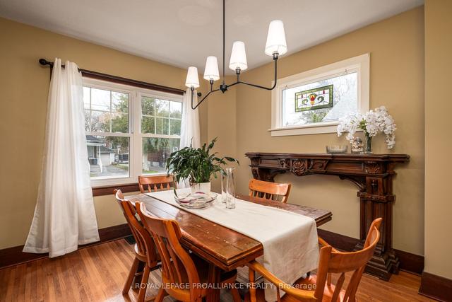 28 Toronto St, House detached with 4 bedrooms, 3 bathrooms and 5 parking in Kingston ON | Image 5