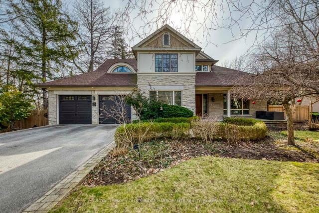 376 Lakeshore Rd W, House detached with 3 bedrooms, 4 bathrooms and 6 parking in Oakville ON | Image 1