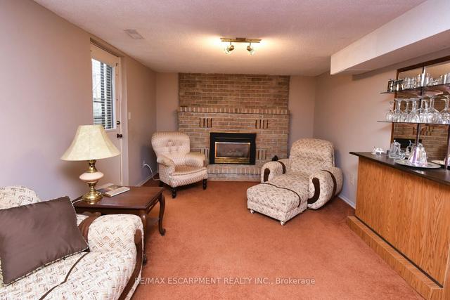 37 Anthony St, House detached with 3 bedrooms, 2 bathrooms and 2 parking in Hamilton ON | Image 14