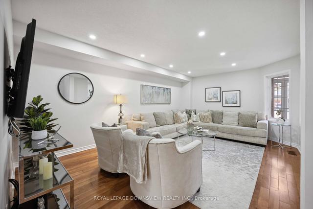 428 Wildgrass Rd, House semidetached with 3 bedrooms, 3 bathrooms and 5 parking in Mississauga ON | Image 10