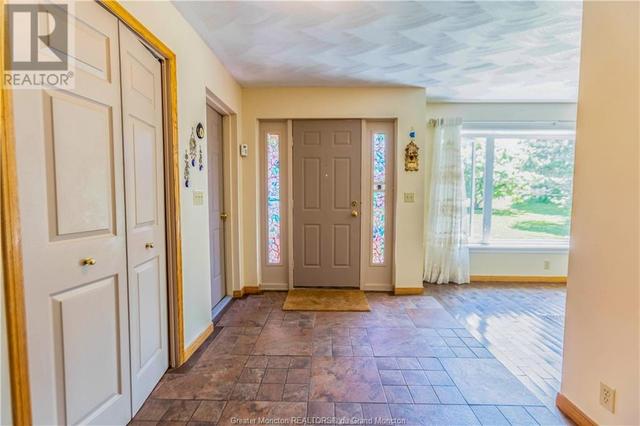 44 West Ave, House detached with 4 bedrooms, 2 bathrooms and null parking in Sackville NB | Image 6
