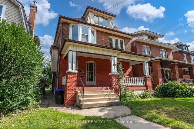 49 Spadina Ave, House detached with 4 bedrooms, 3 bathrooms and 3 parking in Hamilton ON | Image 1