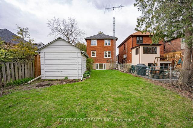 6 Rolph Rd, House detached with 3 bedrooms, 2 bathrooms and 3 parking in Toronto ON | Image 18