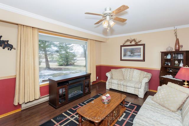 1059 Woodville Rd, House detached with 3 bedrooms, 1 bathrooms and 11 parking in Kawartha Lakes ON | Image 5