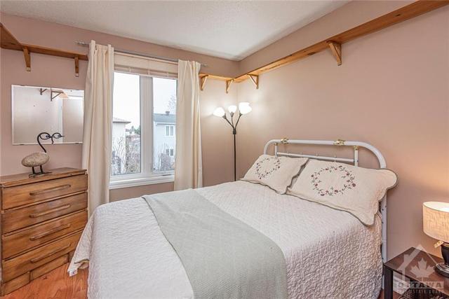 1787 D'amour Crescent, House detached with 3 bedrooms, 2 bathrooms and 5 parking in Ottawa ON | Image 16