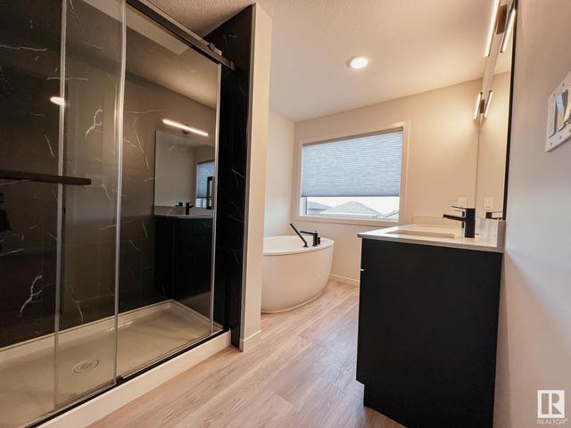 332 33 St Sw, House detached with 3 bedrooms, 2 bathrooms and null parking in Edmonton AB | Image 7