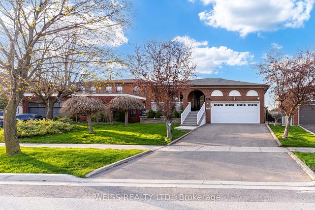 82 Harris Cres, House detached with 3 bedrooms, 3 bathrooms and 6 parking in Vaughan ON | Image 1