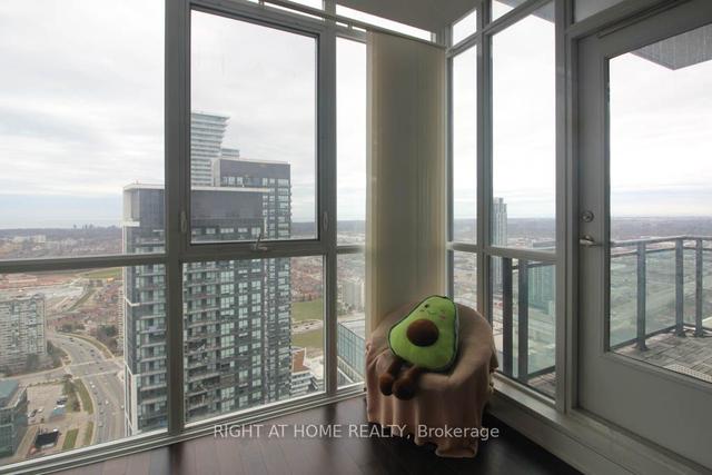 4503 - 4070 Confederation Pkwy, Condo with 1 bedrooms, 1 bathrooms and 1 parking in Mississauga ON | Image 4