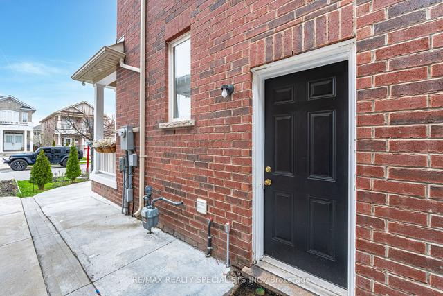 24 Haviland Circ, House detached with 4 bedrooms, 4 bathrooms and 6 parking in Brampton ON | Image 18