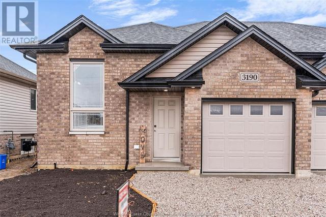 3190 Viola Crescent, House semidetached with 2 bedrooms, 1 bathrooms and null parking in Windsor ON | Image 1
