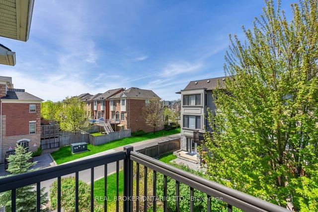 30 - 7 Brighton Pl, Townhouse with 3 bedrooms, 3 bathrooms and 2 parking in Vaughan ON | Image 3