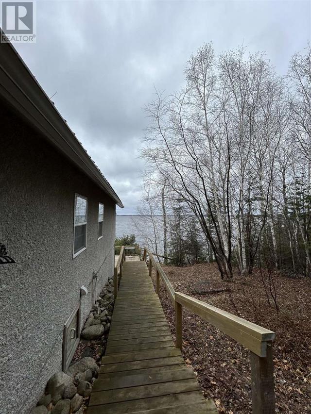 402c Reef Point Rd, House detached with 2 bedrooms, 2 bathrooms and null parking in Rainy River, Unorganized ON | Image 5