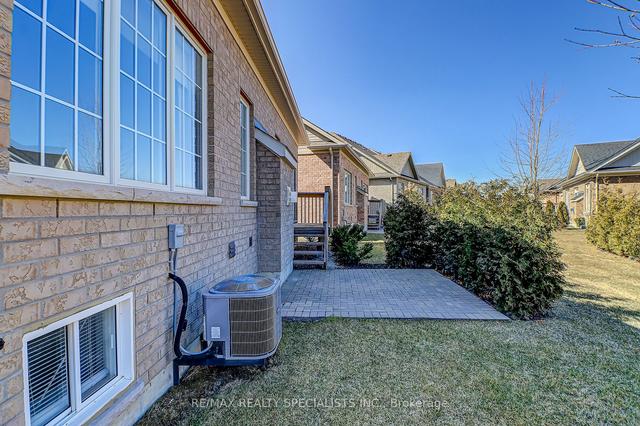 39 Amarillo Rd, Condo with 2 bedrooms, 4 bathrooms and 4 parking in Brampton ON | Image 30