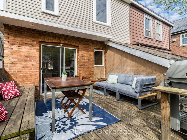 19 Phin Ave, House semidetached with 3 bedrooms, 3 bathrooms and 1 parking in Toronto ON | Image 27