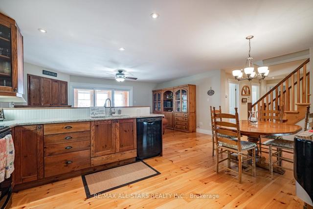 94 Wilkinson Dr, House detached with 4 bedrooms, 3 bathrooms and 7 parking in Kawartha Lakes ON | Image 4