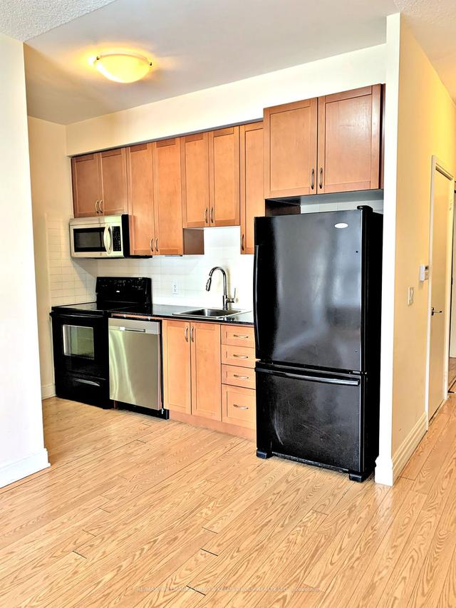 512 - 125 Village Green Sq, Condo with 1 bedrooms, 1 bathrooms and 1 parking in Toronto ON | Image 18
