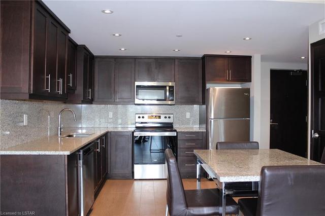 816 - 1235 Richmond St, House attached with 2 bedrooms, 2 bathrooms and null parking in London ON | Image 6