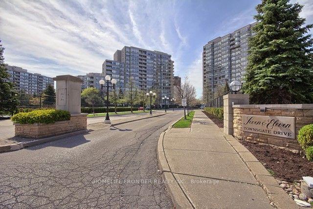 1003 - 11 Townsgate Dr, Condo with 2 bedrooms, 2 bathrooms and 2 parking in Vaughan ON | Image 1