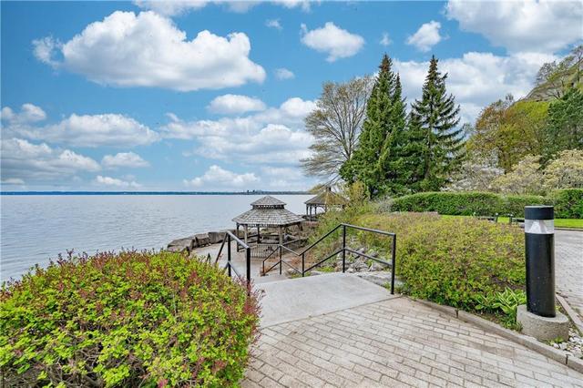 36 - 2220 Lakeshore Rd, Condo with 2 bedrooms, 2 bathrooms and 2 parking in Burlington ON | Image 10
