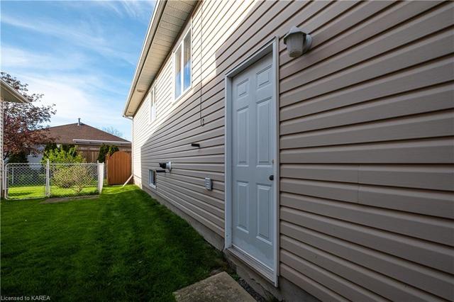 198 Ellesmeer Ave, House detached with 4 bedrooms, 2 bathrooms and 4 parking in Kingston ON | Image 34
