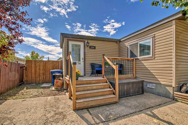 208 Big Hill Cir Se, House detached with 3 bedrooms, 2 bathrooms and 2 parking in Airdrie AB | Image 25