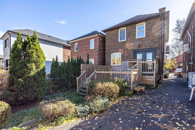 372 St Germain Ave, House detached with 3 bedrooms, 2 bathrooms and 1 parking in Toronto ON | Image 24