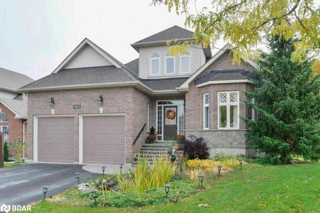 21 Cleopatra Court, House detached with 4 bedrooms, 3 bathrooms and 5 parking in Orillia ON | Image 1