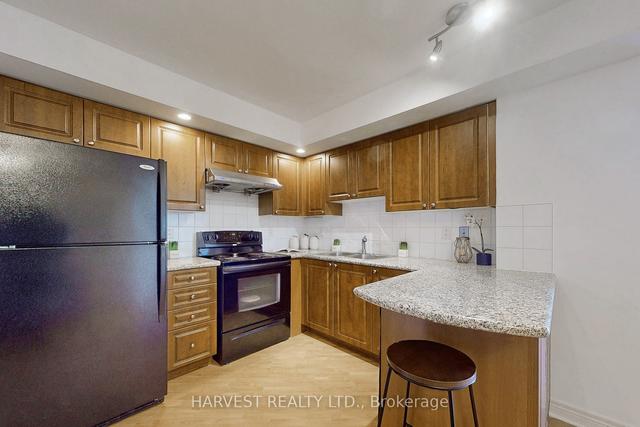 1228 - 33 Cox Blvd, Condo with 2 bedrooms, 2 bathrooms and 1 parking in Markham ON | Image 11