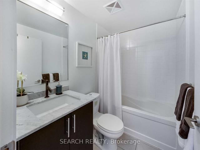 510 - 260 Sackville St, Condo with 2 bedrooms, 2 bathrooms and 1 parking in Toronto ON | Image 2