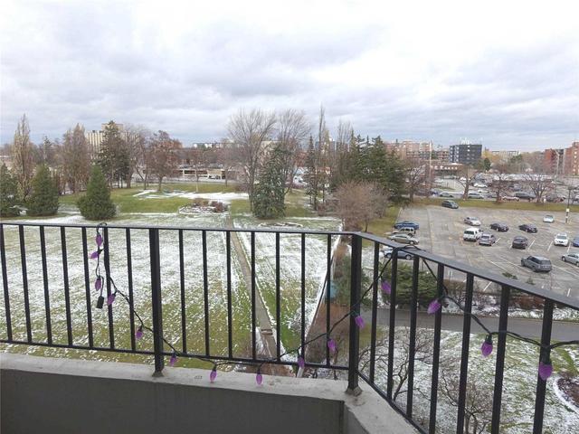 601 - 1333 Bloor St, Condo with 2 bedrooms, 1 bathrooms and 1 parking in Mississauga ON | Image 8