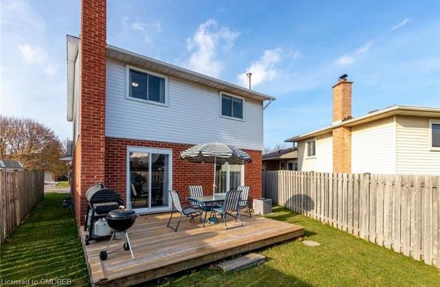 48 Capri St, House detached with 5 bedrooms, 2 bathrooms and 3 parking in Thorold ON | Image 8