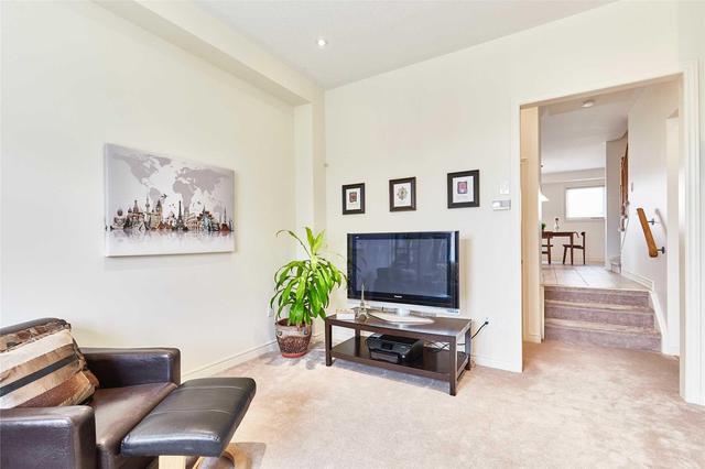 37 Martinworth Lane, Townhouse with 3 bedrooms, 3 bathrooms and 1 parking in Ajax ON | Image 5