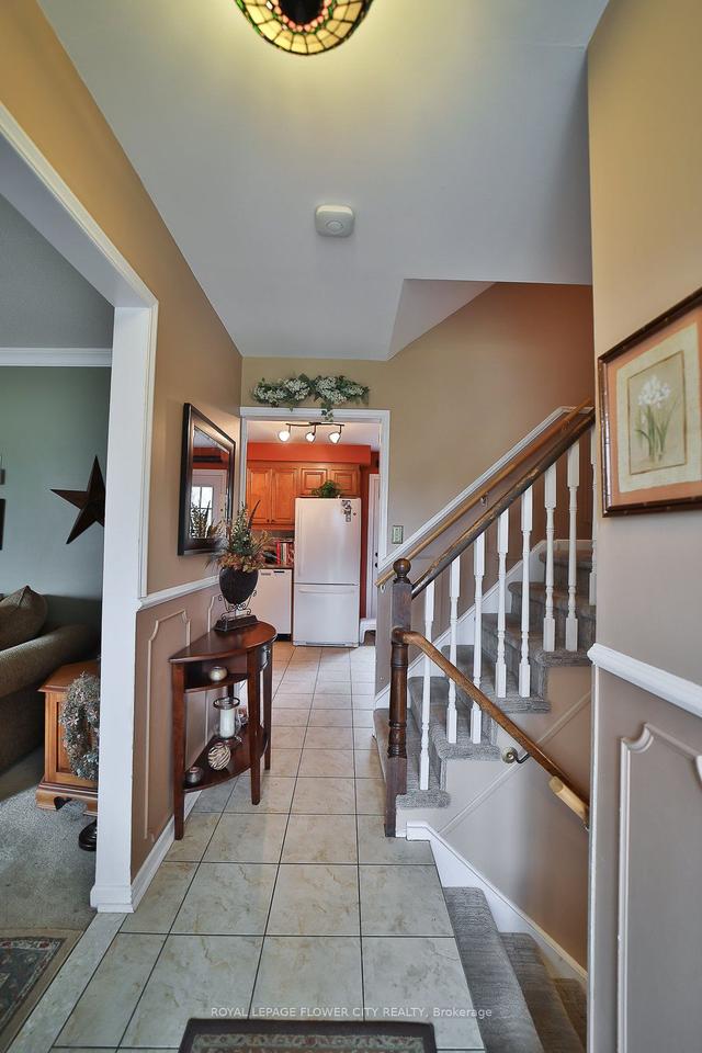 52 Cherry Ln, House detached with 3 bedrooms, 2 bathrooms and 3 parking in Caledon ON | Image 12