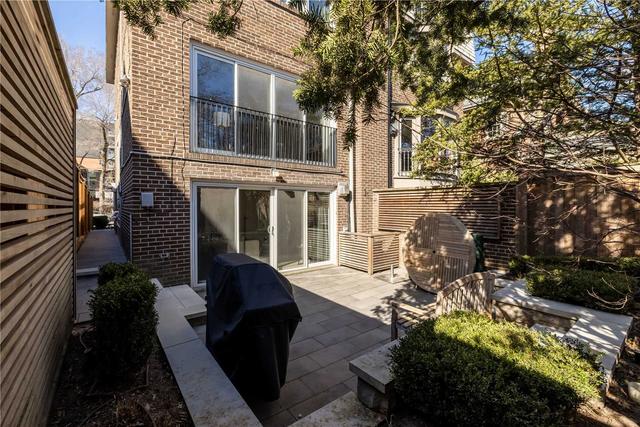 1 Admiral Rd, House semidetached with 4 bedrooms, 3 bathrooms and 3 parking in Toronto ON | Image 22