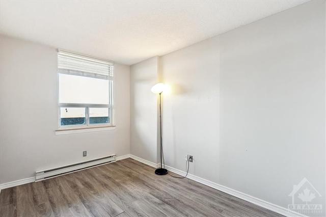 2001 - 900 Dynes Road, Condo with 3 bedrooms, 1 bathrooms and 1 parking in Ottawa ON | Image 18