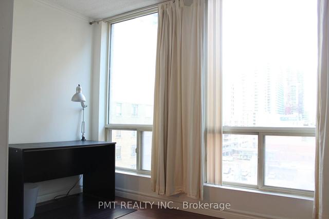 710 - 25 Grenville St, Condo with 1 bedrooms, 1 bathrooms and 0 parking in Toronto ON | Image 3