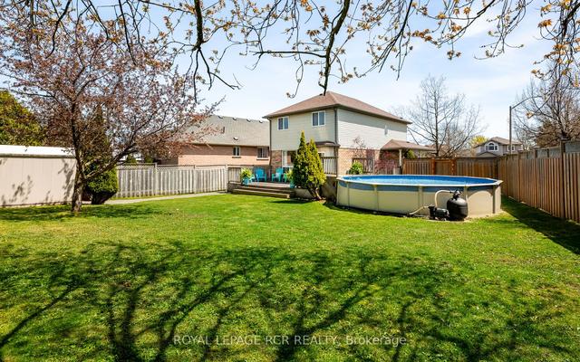 25 Mckitrick Dr, House detached with 3 bedrooms, 3 bathrooms and 3 parking in Orangeville ON | Image 35