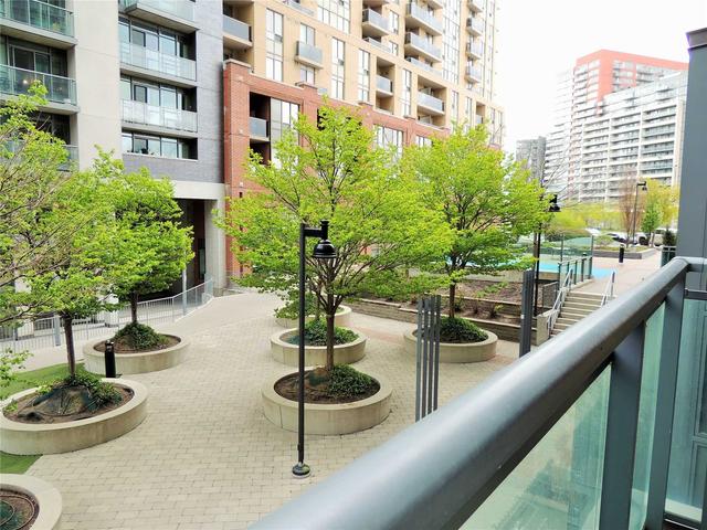 TH106 - 1171 Queen St W, Townhouse with 2 bedrooms, 3 bathrooms and 1 parking in Toronto ON | Image 12