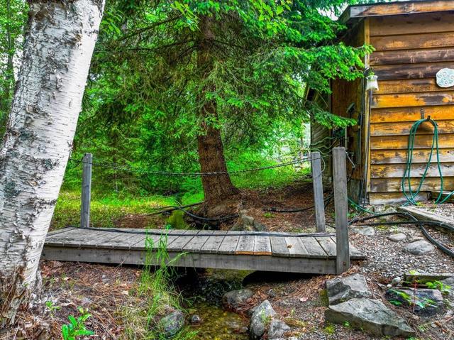 8918 Moyie Avenue, House detached with 2 bedrooms, 1 bathrooms and null parking in Central Kootenay B BC | Image 21