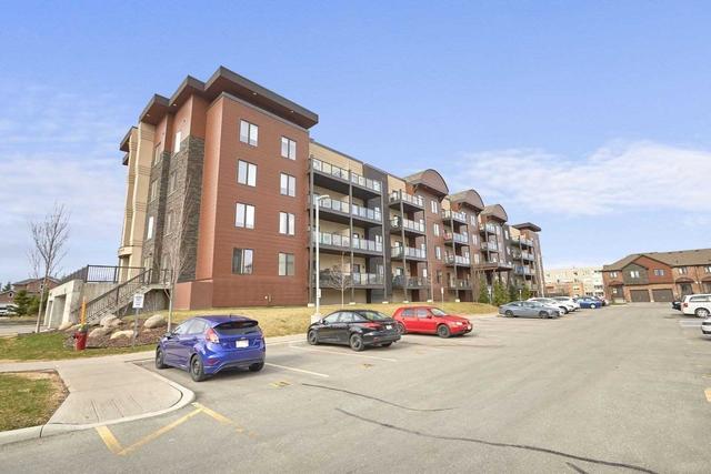 305 - 100 Dean Ave, Condo with 1 bedrooms, 1 bathrooms and 1 parking in Barrie ON | Image 1