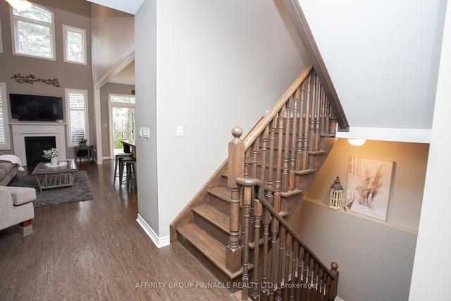 29 Primeau Cres, House detached with 4 bedrooms, 4 bathrooms and 5.5 parking in Kawartha Lakes ON | Image 3