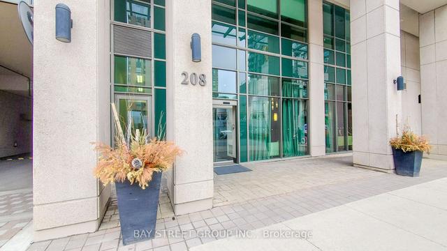 1210 - 208 Enfield Pl, Condo with 2 bedrooms, 2 bathrooms and 1 parking in Mississauga ON | Image 12